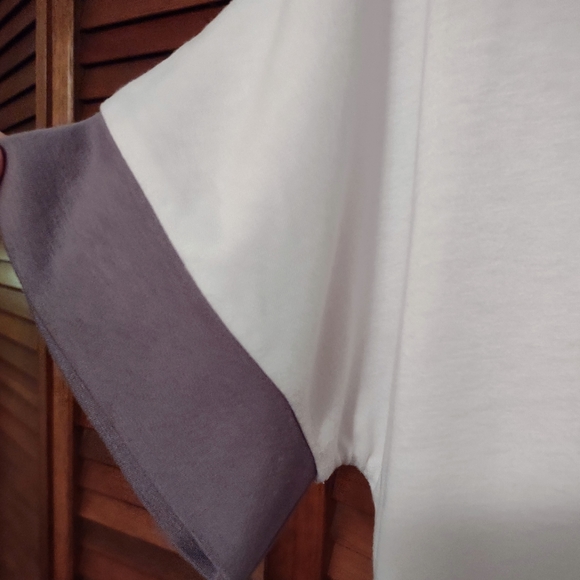 Women's white blouse with gray sleeves - Picture 4 of 4